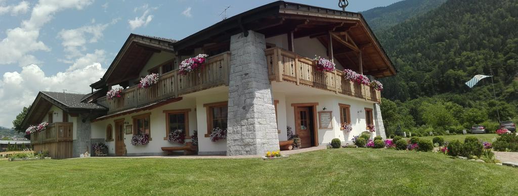 Agriturismo Maso Grisun Borzago ภายนอก รูปภาพ