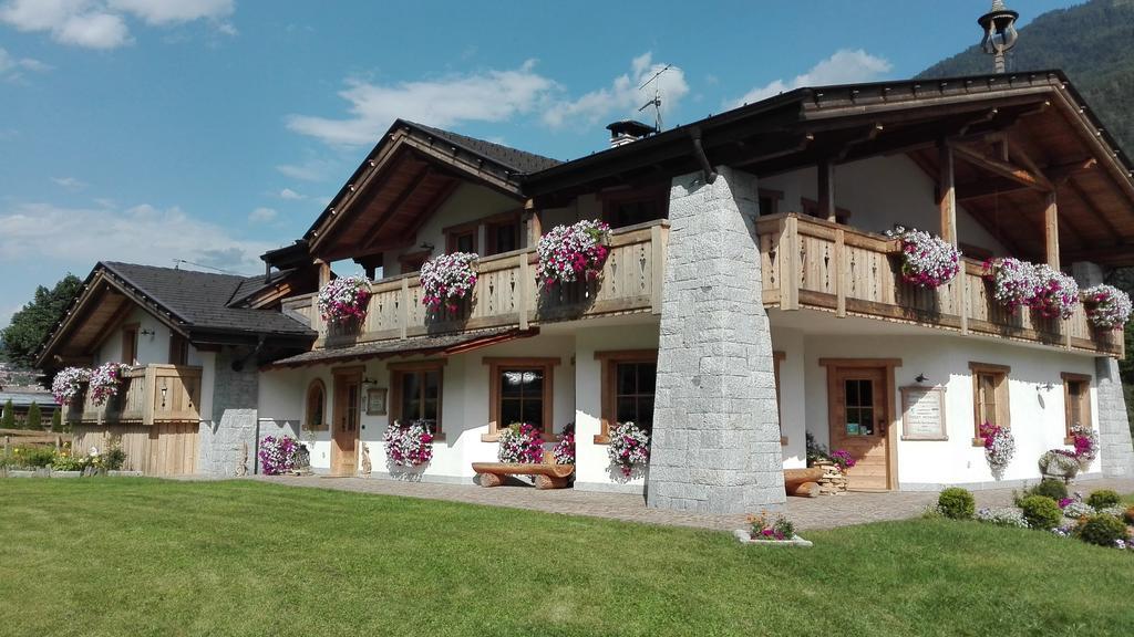 Agriturismo Maso Grisun Borzago ภายนอก รูปภาพ